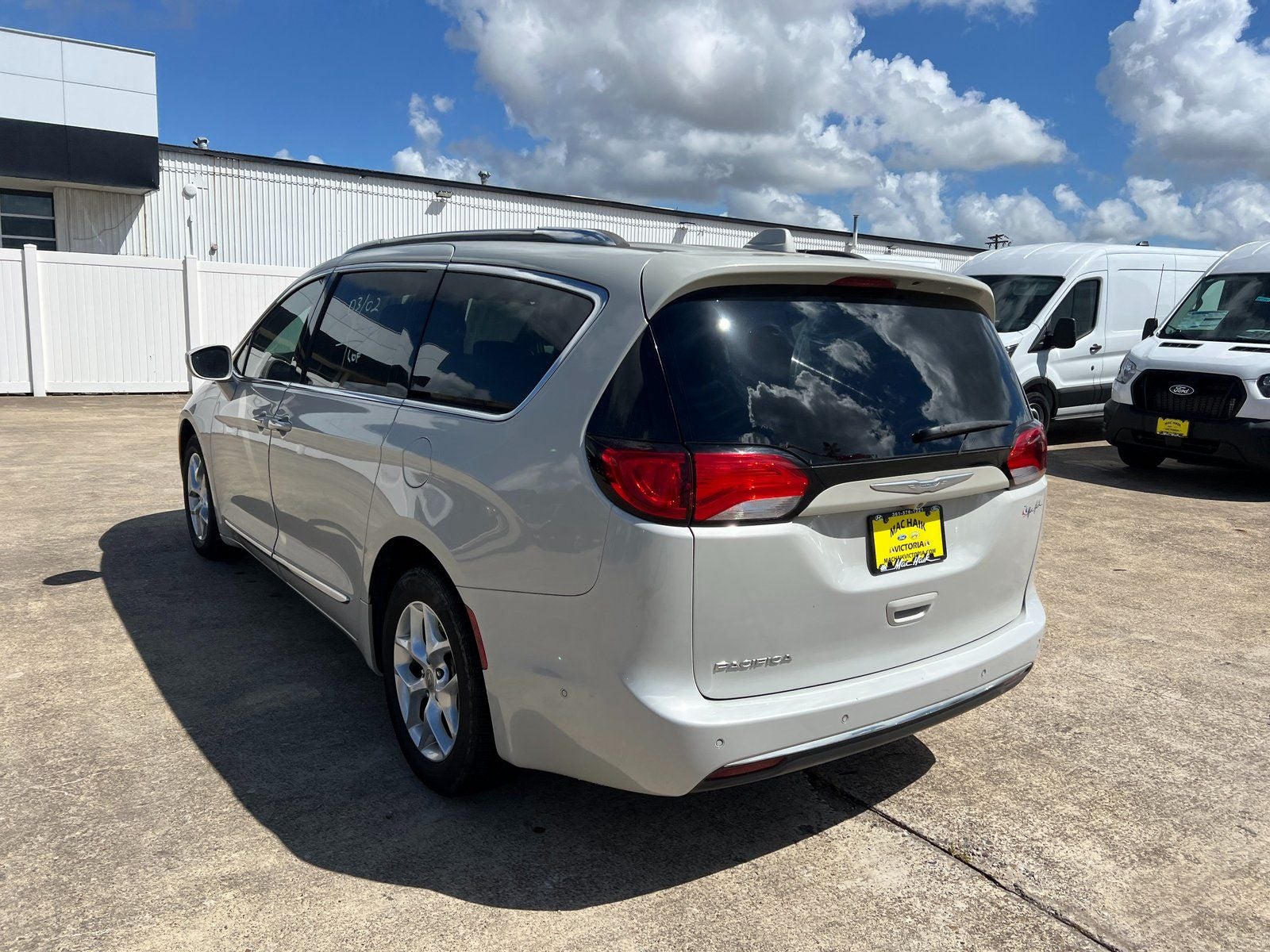 2017 Chrysler Pacifica Touring L Plus