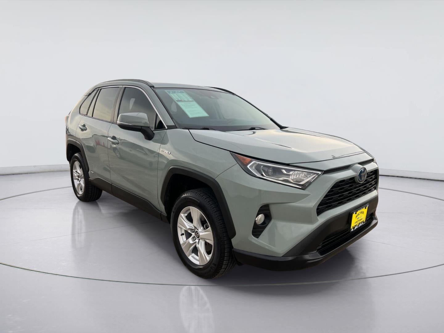 2021 Toyota RAV4 Hybrid XLE