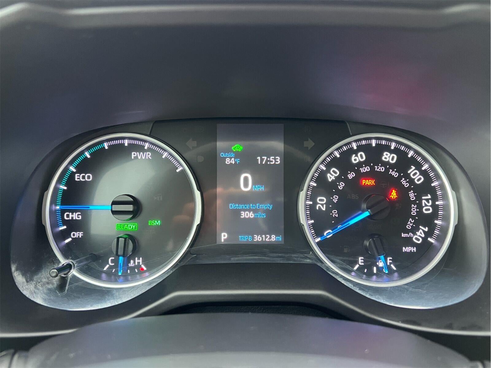 2021 Toyota RAV4 Hybrid XLE