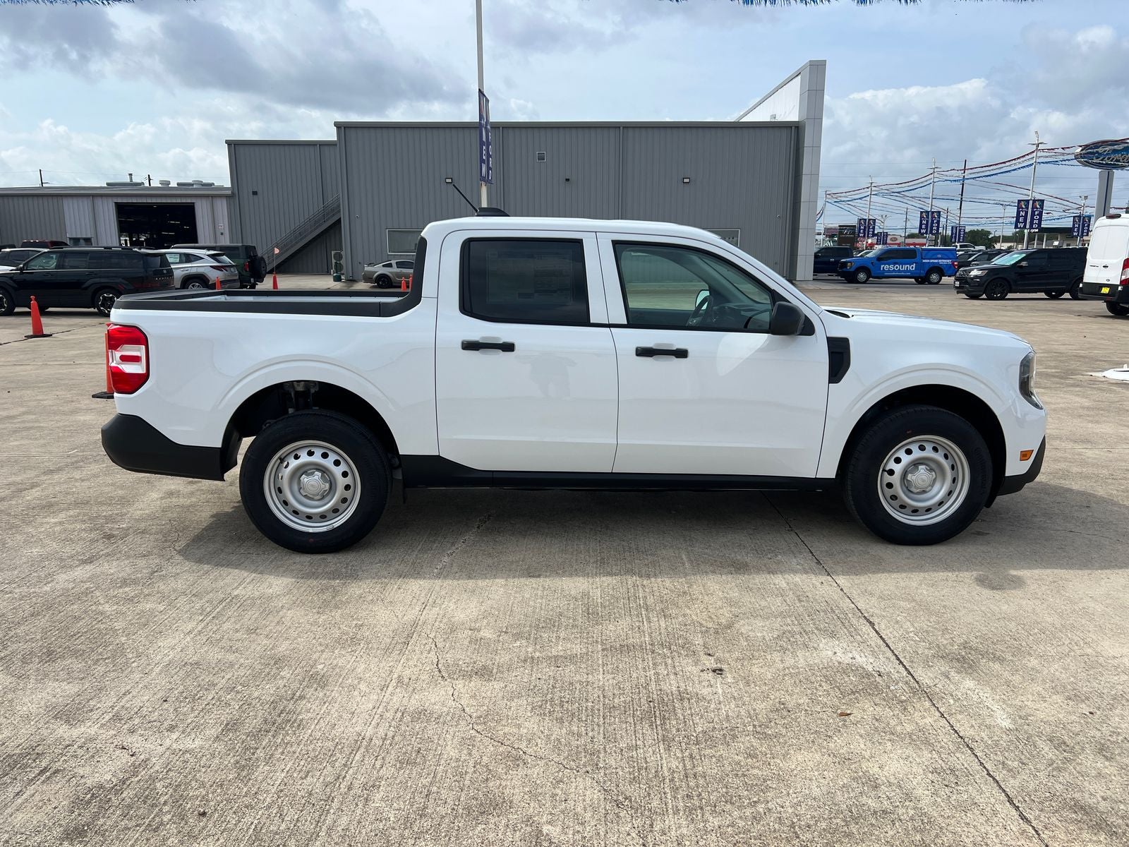 2026 Ford Maverick XL