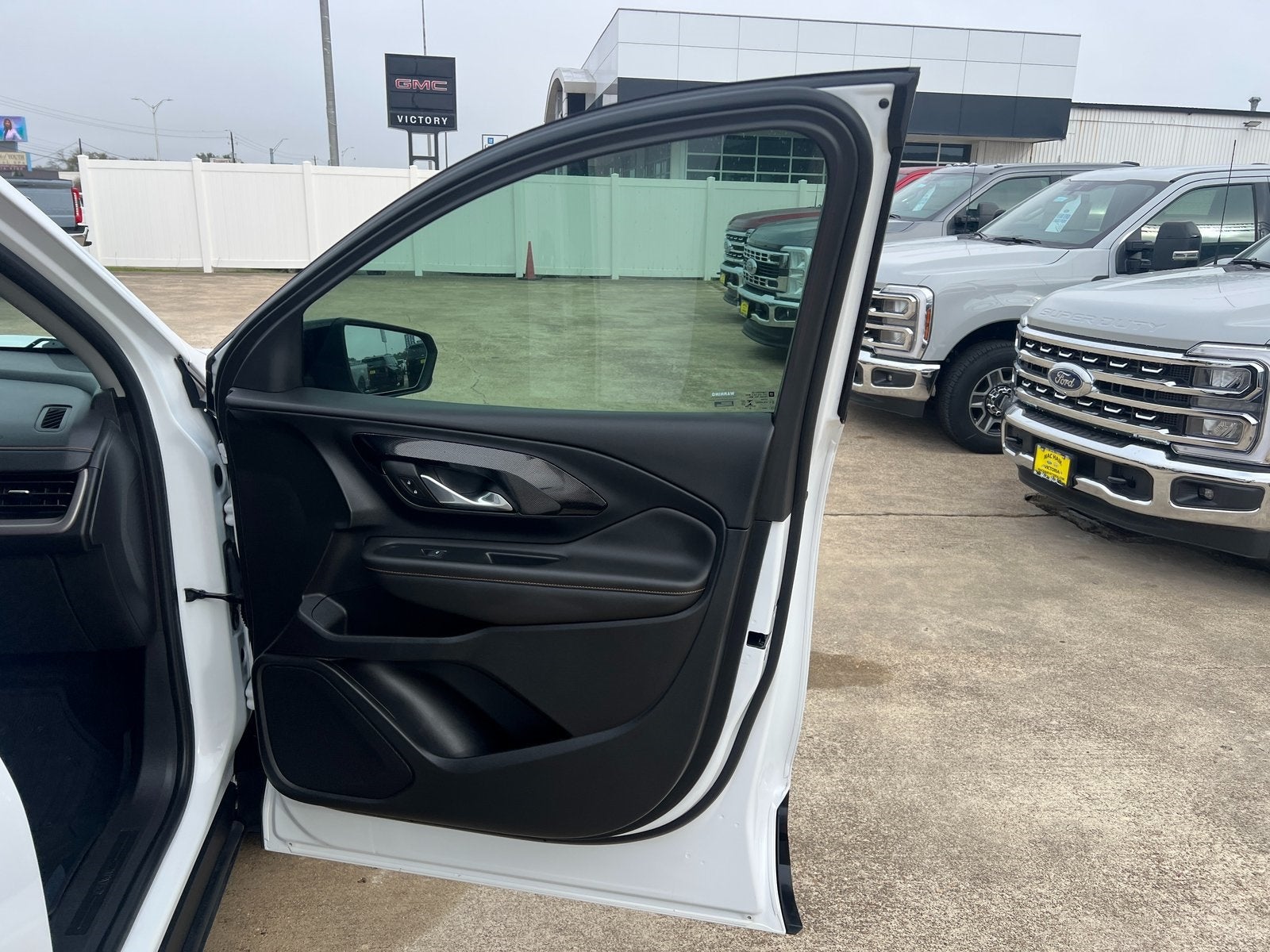 2023 GMC Terrain AT4