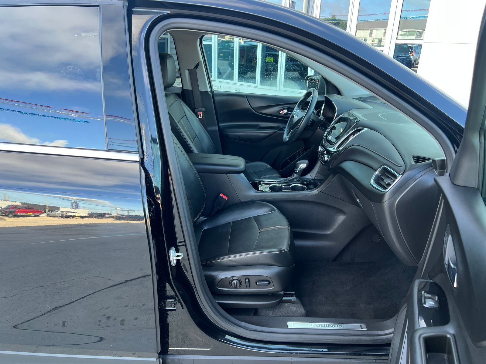 2023 Chevrolet Equinox Premier