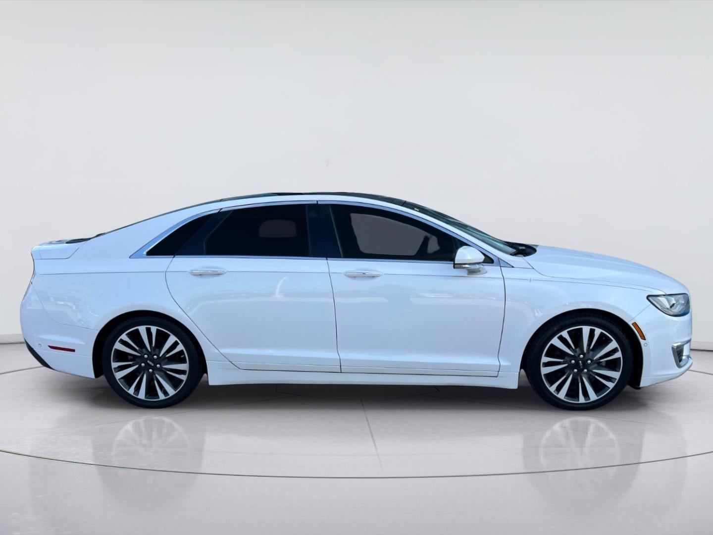 Used 2017 Lincoln MKZ Reserve with VIN 3LN6L5E98HR650188 for sale in Victoria, TX