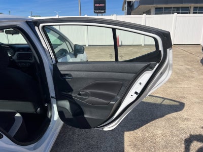 2022 Nissan Versa 1.6 SV