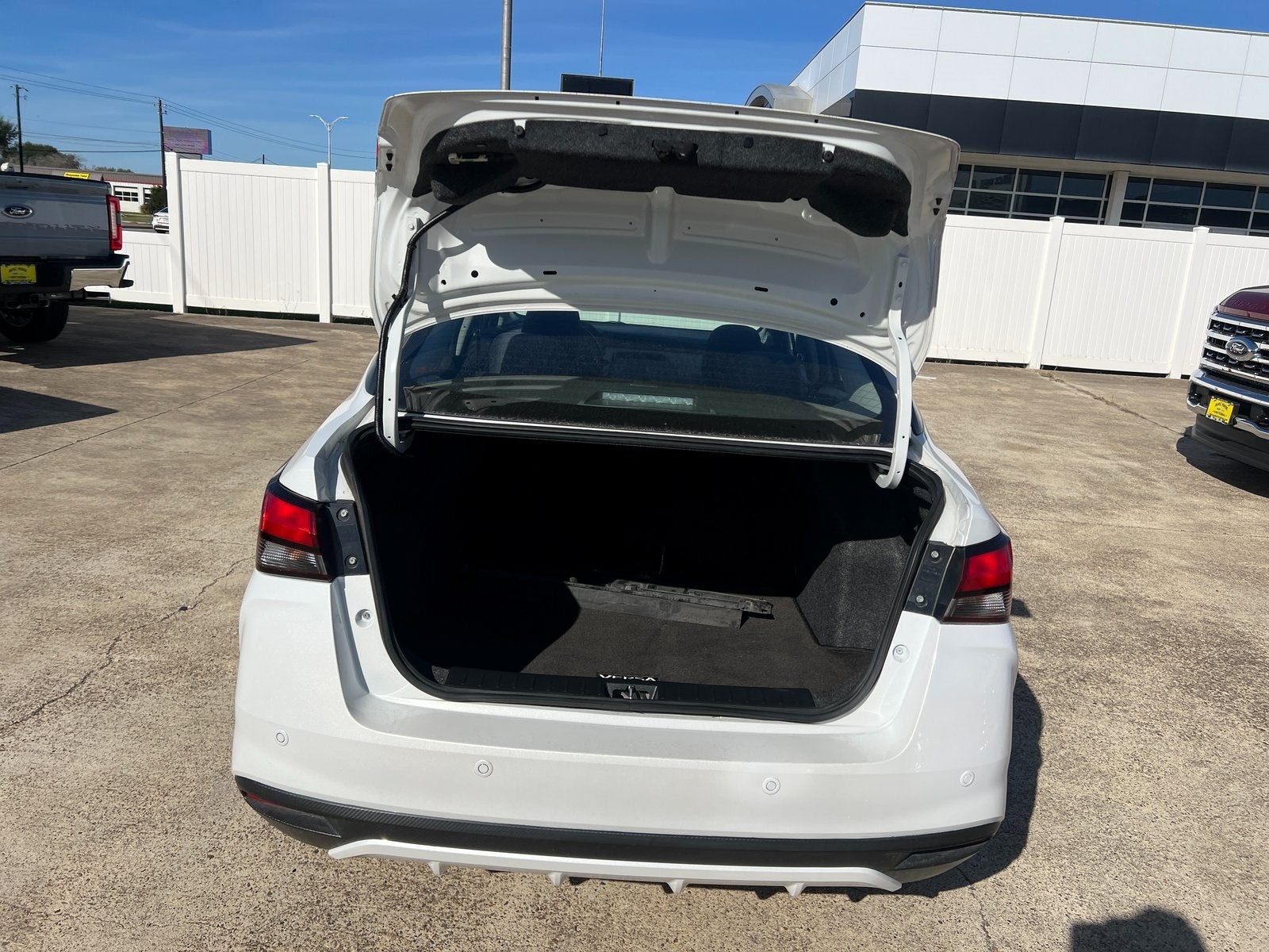 2022 Nissan Versa 1.6 SV