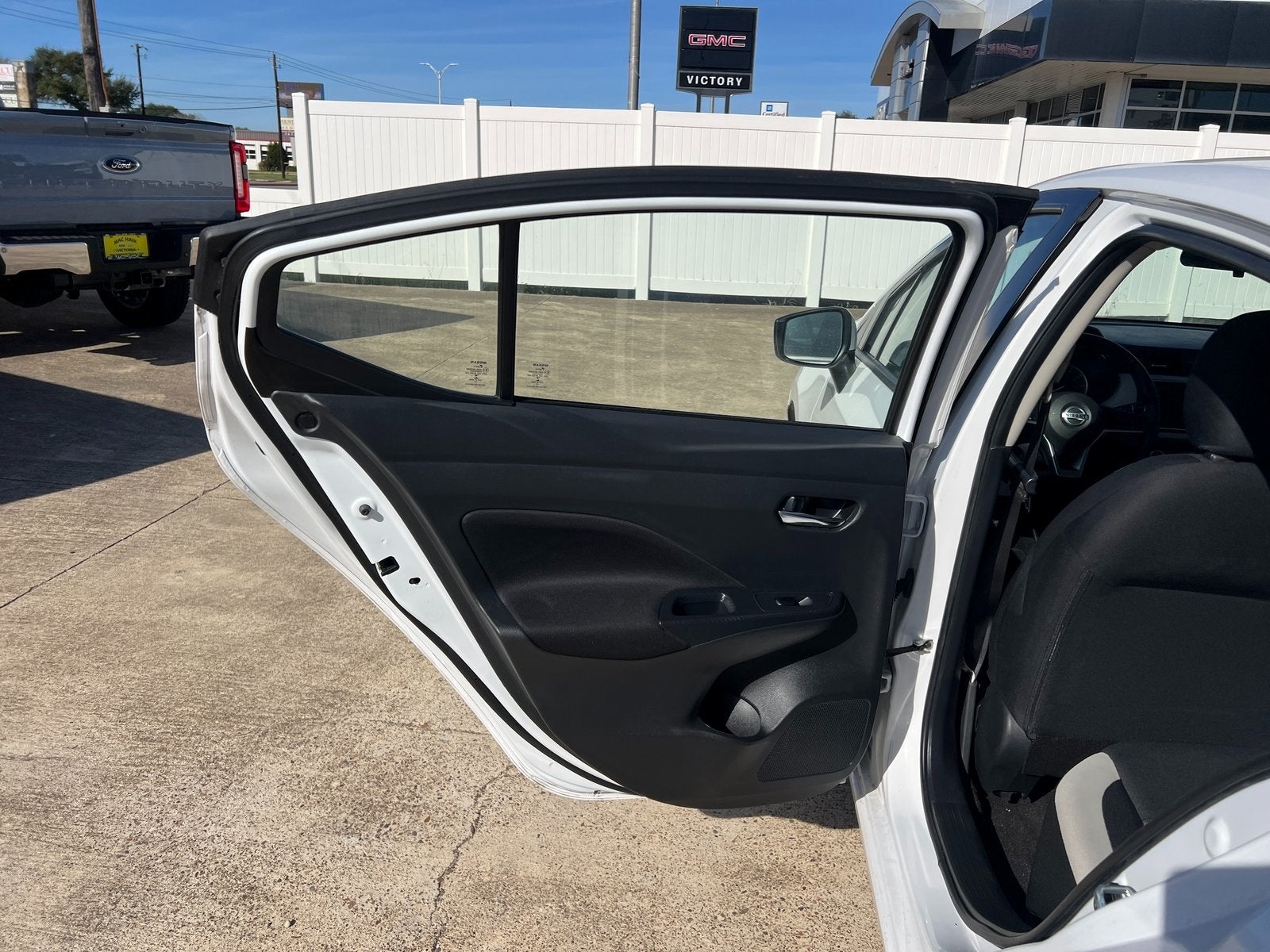 2022 Nissan Versa 1.6 SV