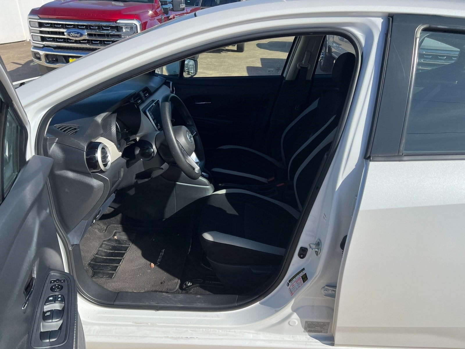 2022 Nissan Versa 1.6 SV