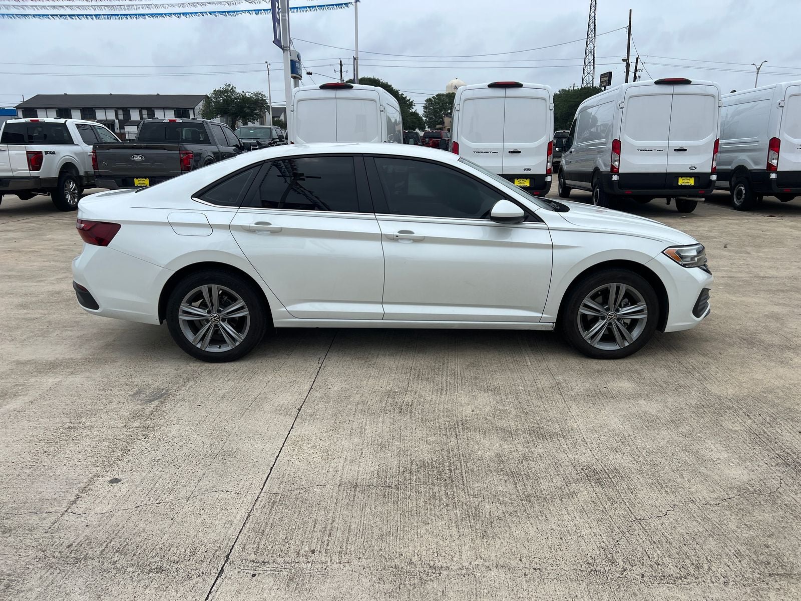 2023 Volkswagen Jetta 1.5T SE