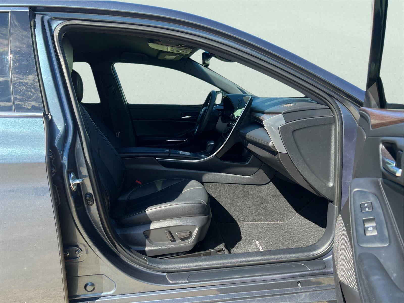 2022 Toyota Avalon XLE