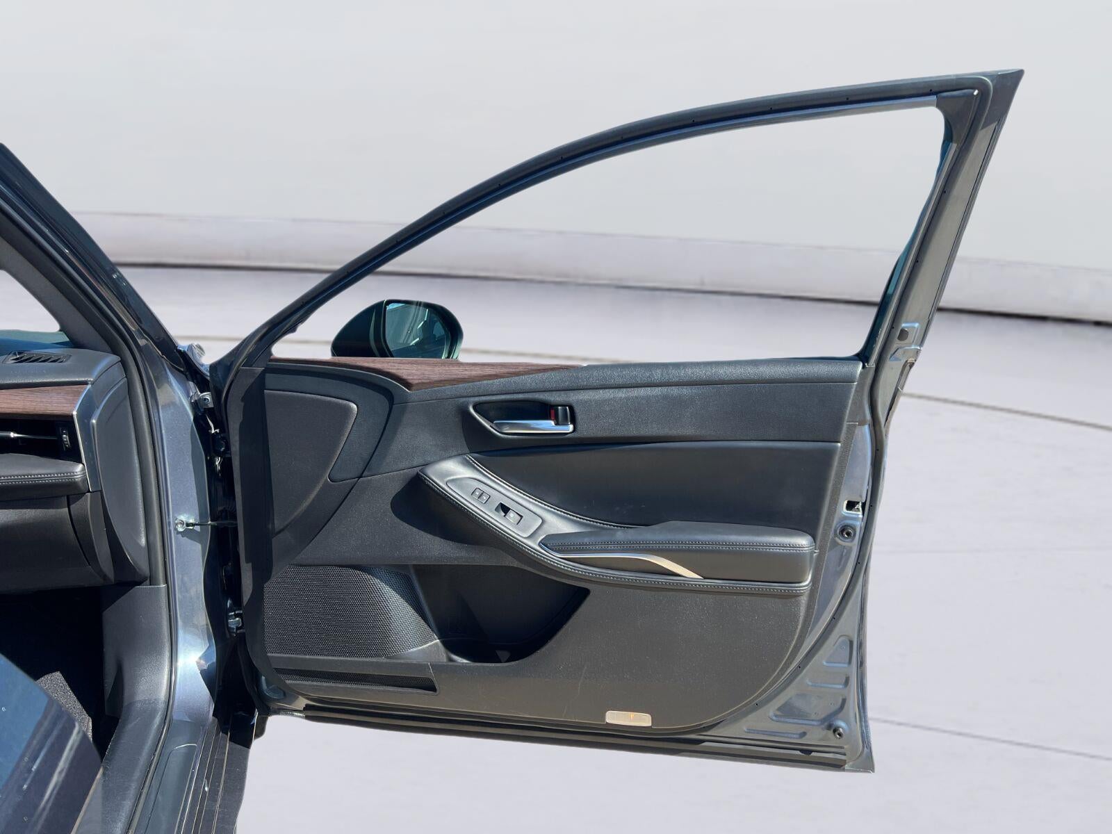 2022 Toyota Avalon XLE