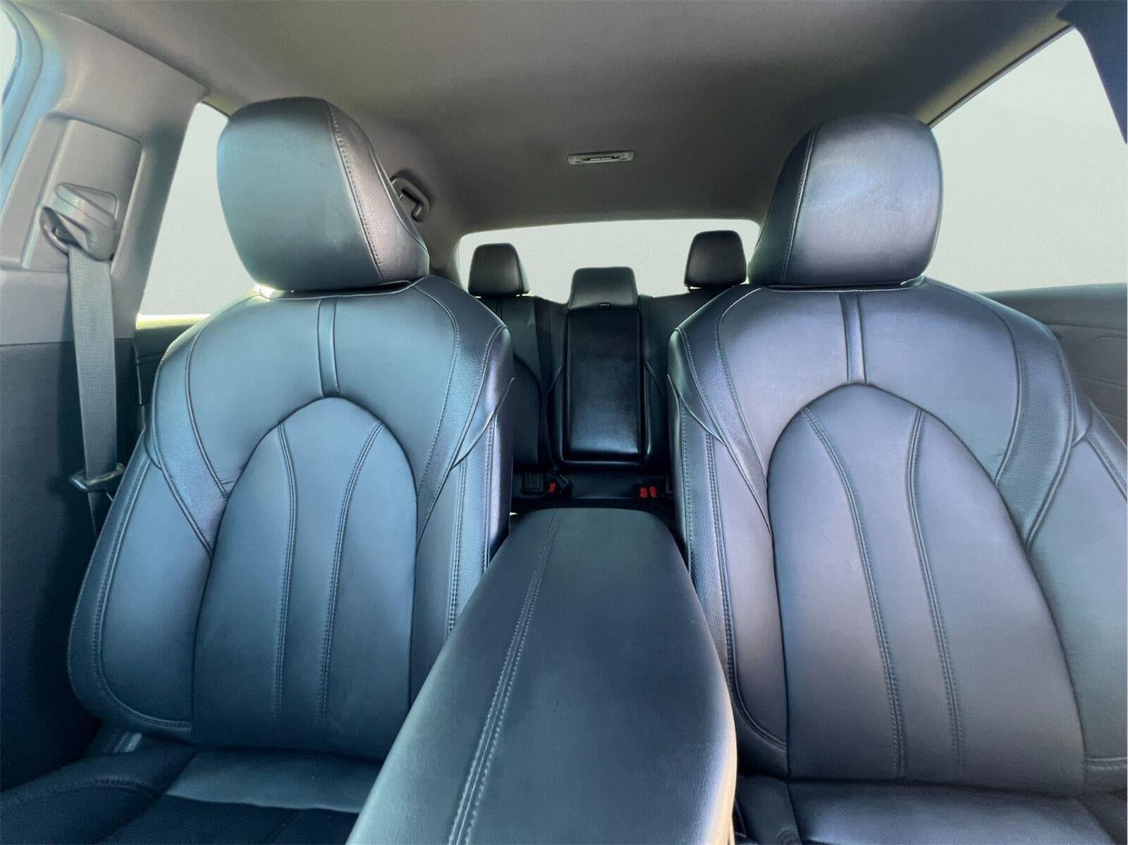 2022 Toyota Avalon XLE