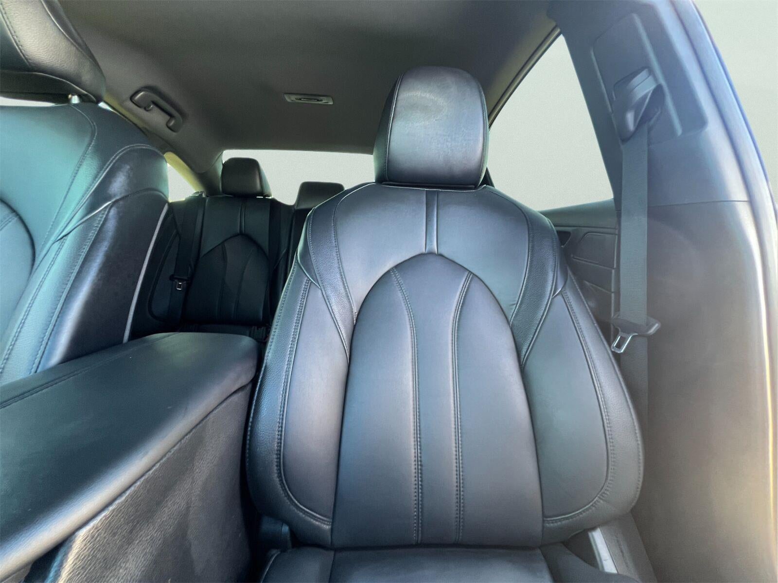 2022 Toyota Avalon XLE