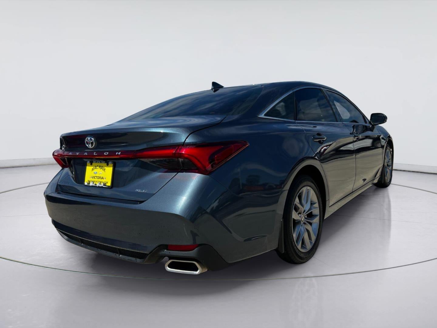 2022 Toyota Avalon XLE