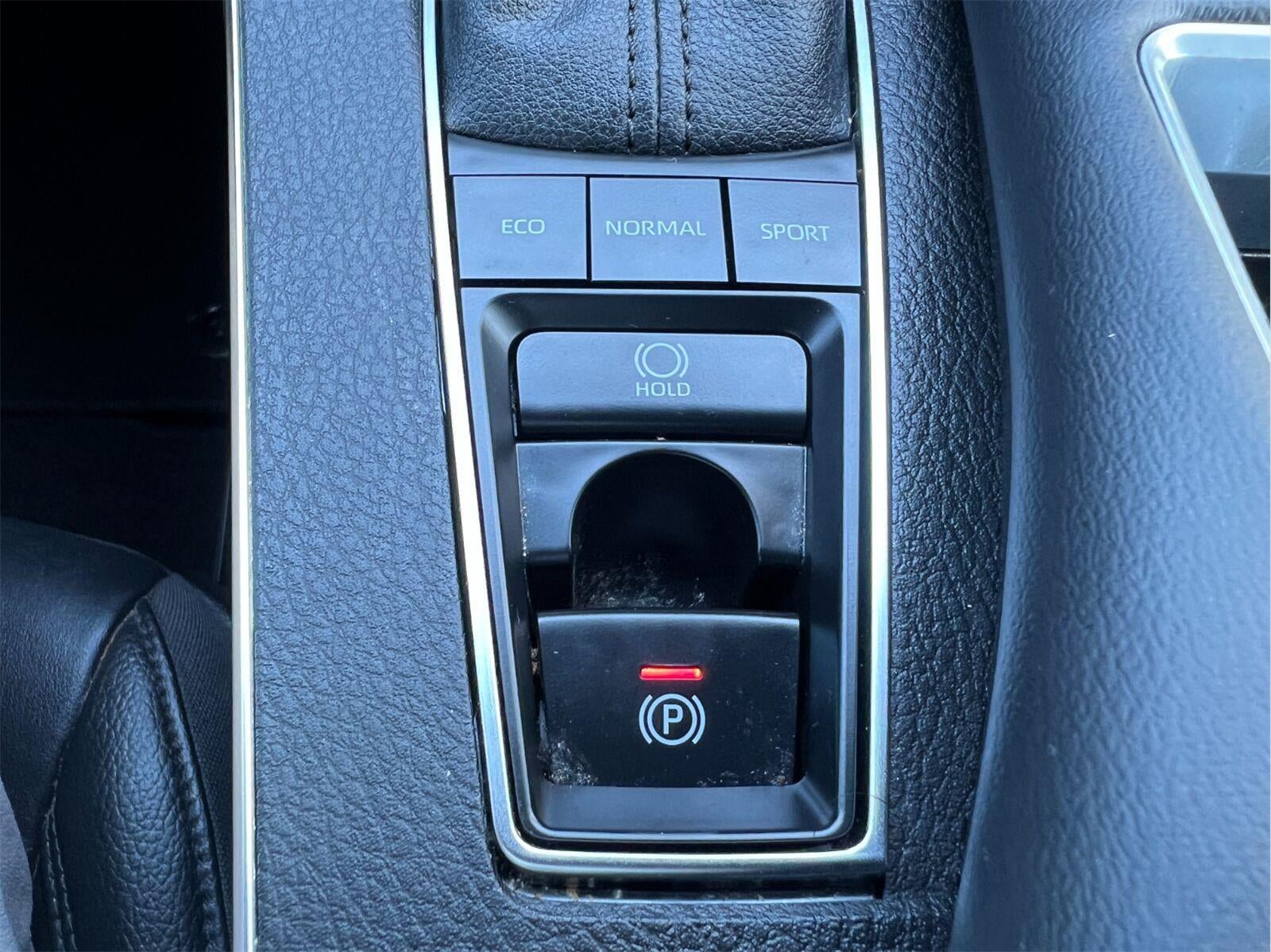 2022 Toyota Avalon XLE