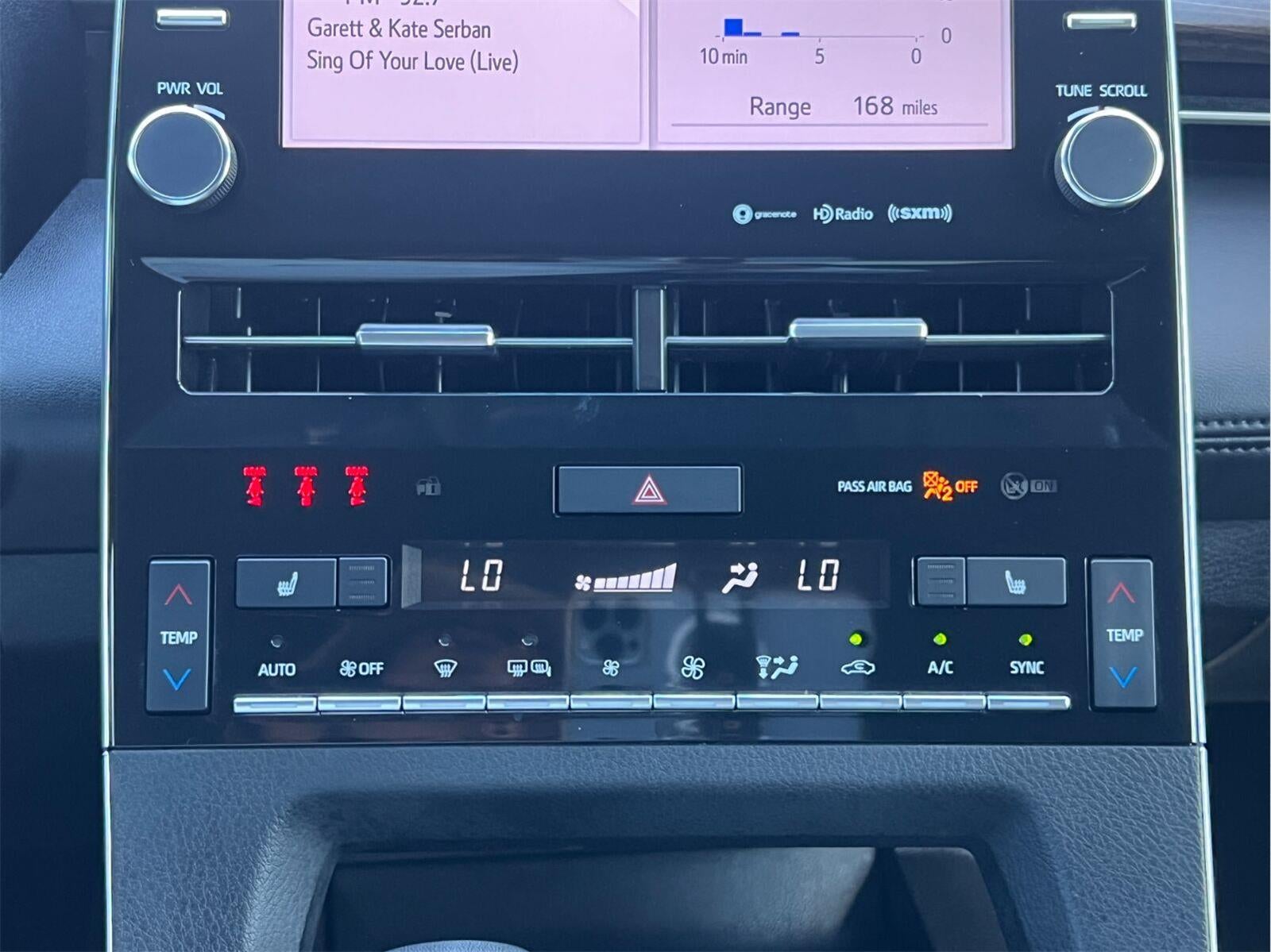 2022 Toyota Avalon XLE