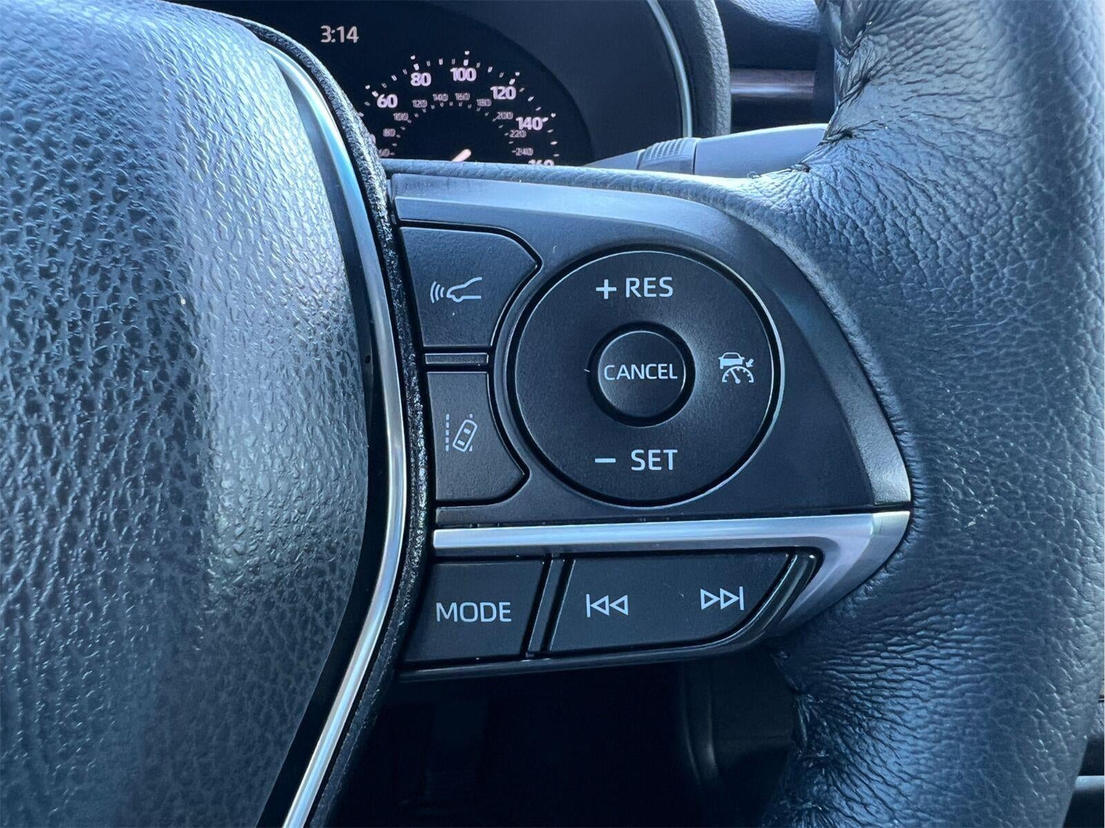 2022 Toyota Avalon XLE
