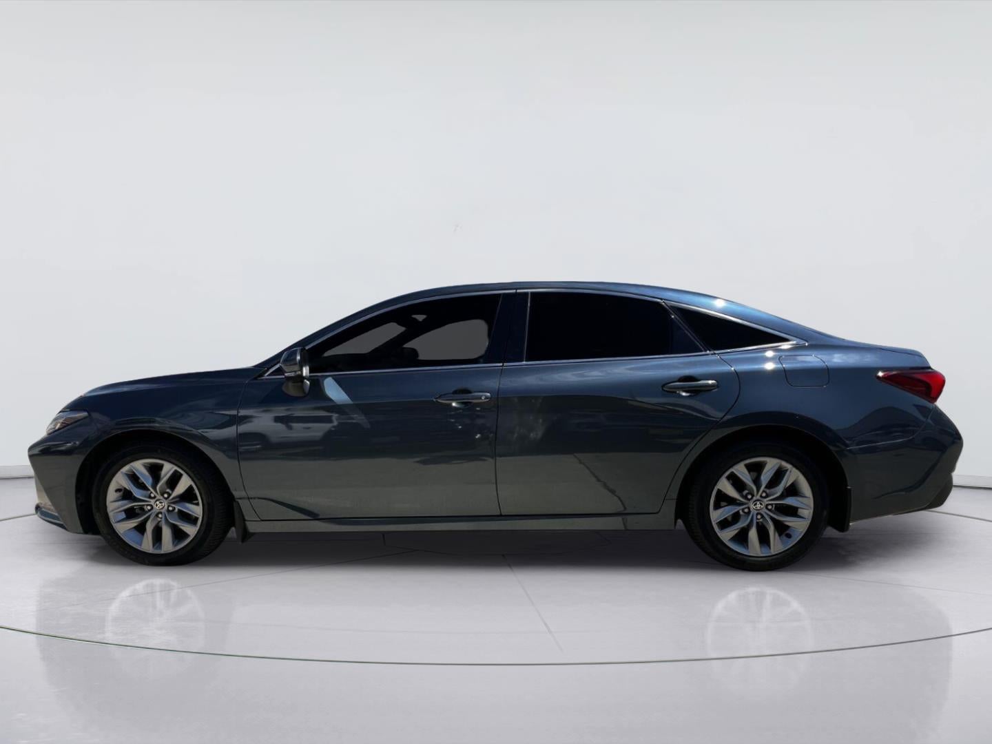 2022 Toyota Avalon XLE