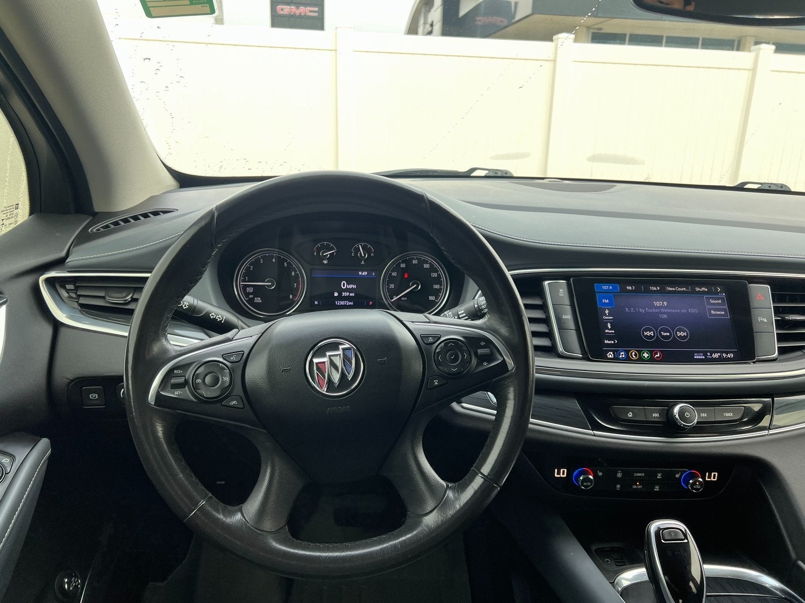 2020 Buick Enclave Essence