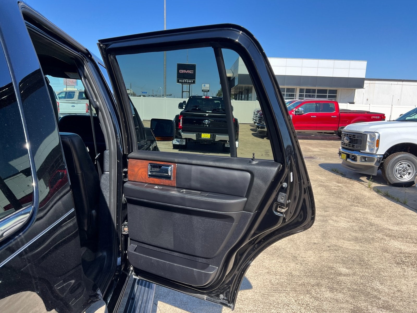 2017 Lincoln Navigator Select