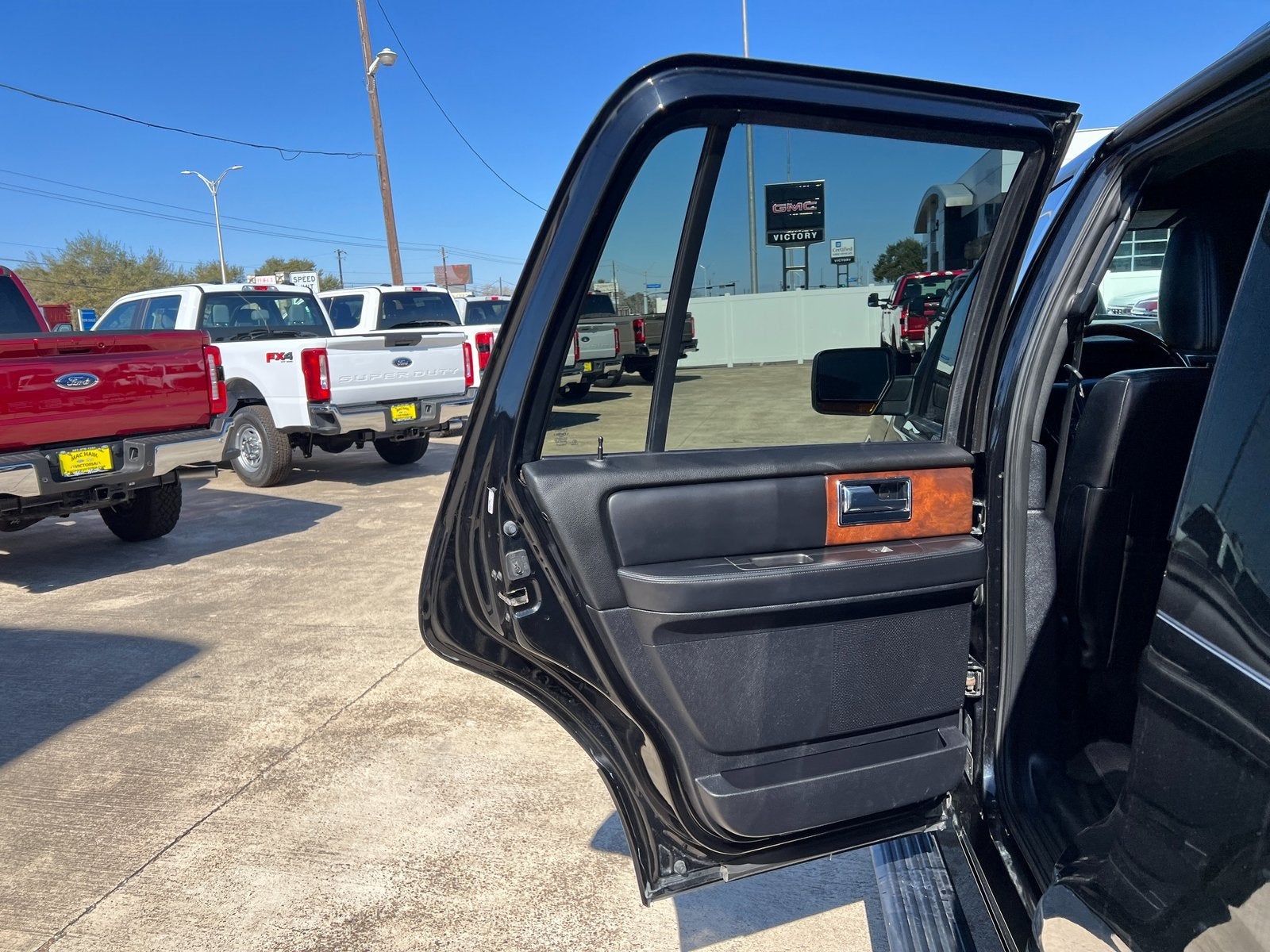 2017 Lincoln Navigator Select