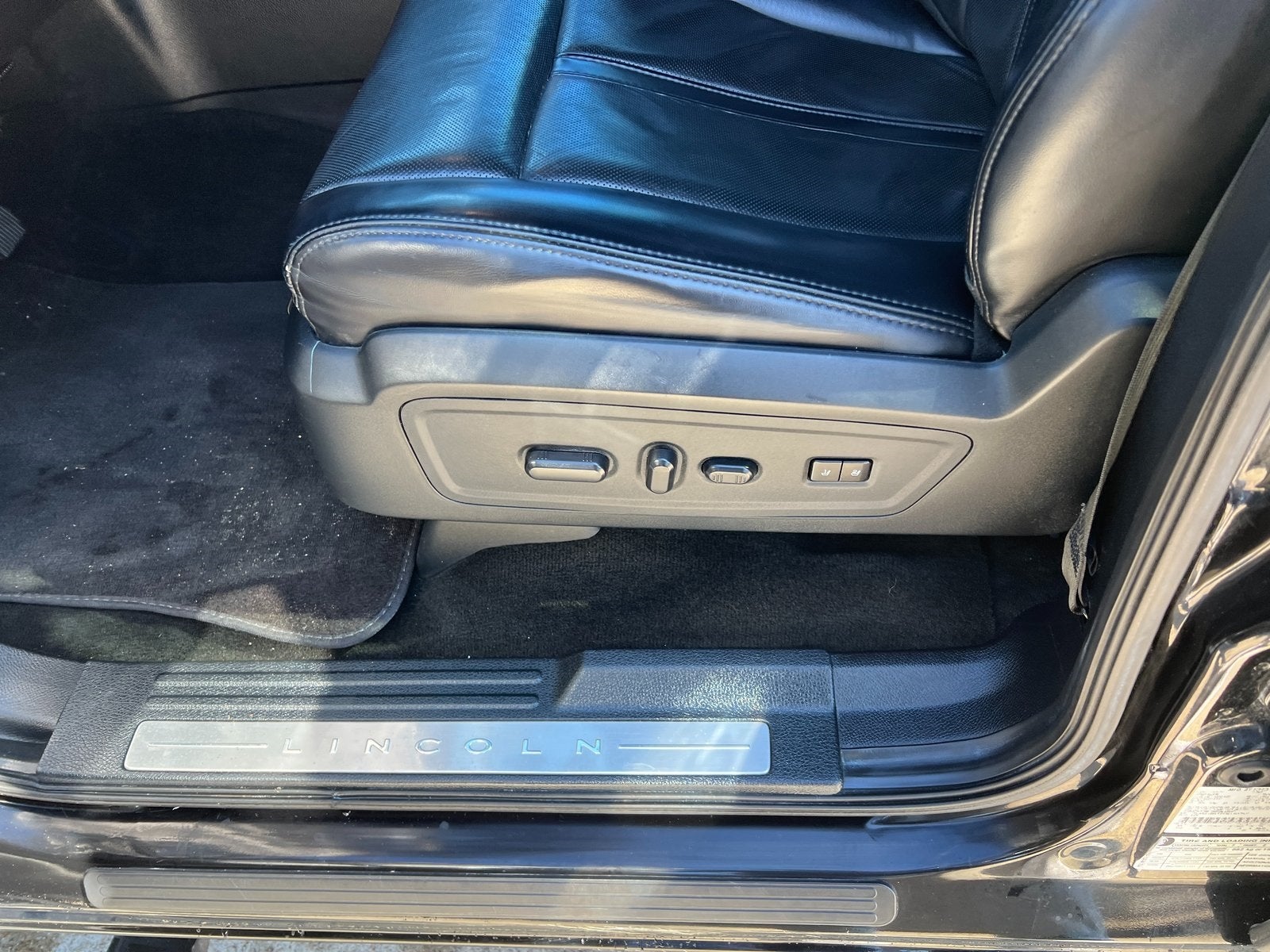 2017 Lincoln Navigator Select