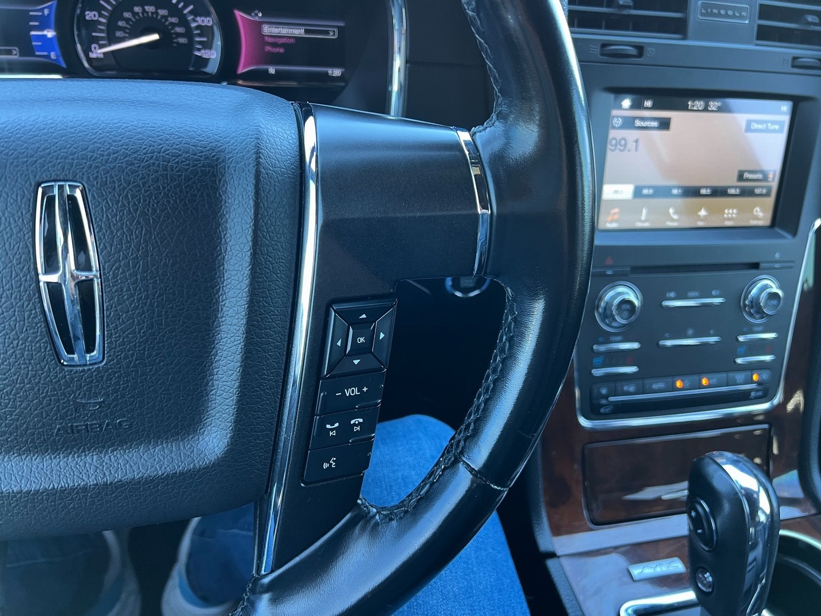 2017 Lincoln Navigator Select