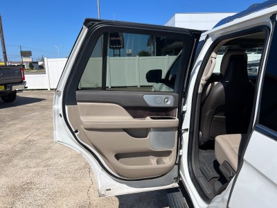 2022 Lincoln Navigator Reserve