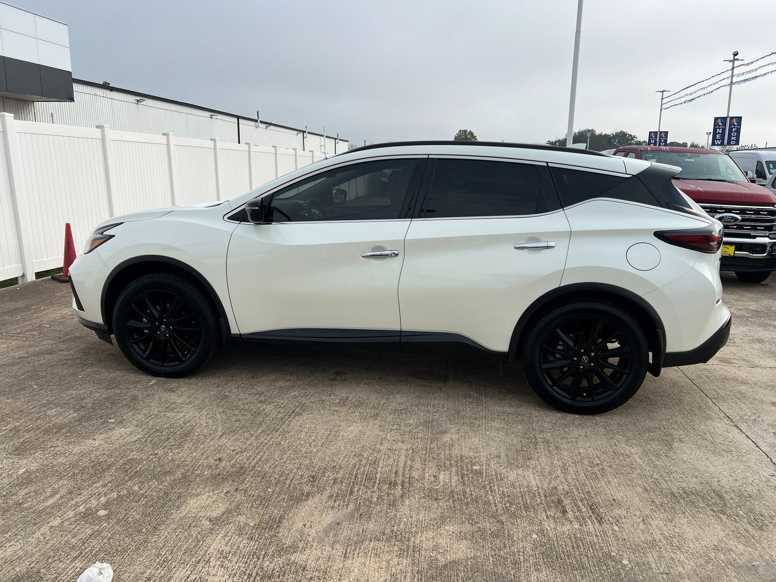 2023 Nissan Murano SV