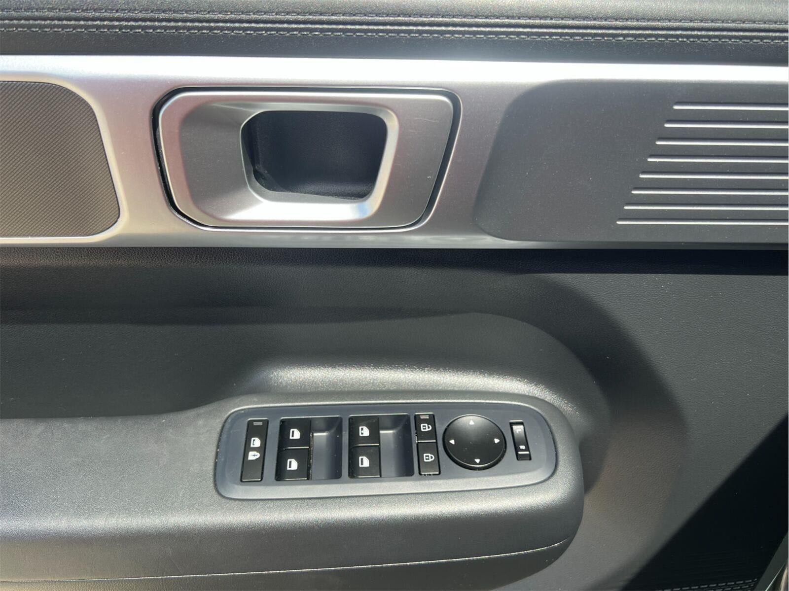 2024 Hyundai Santa Fe SE