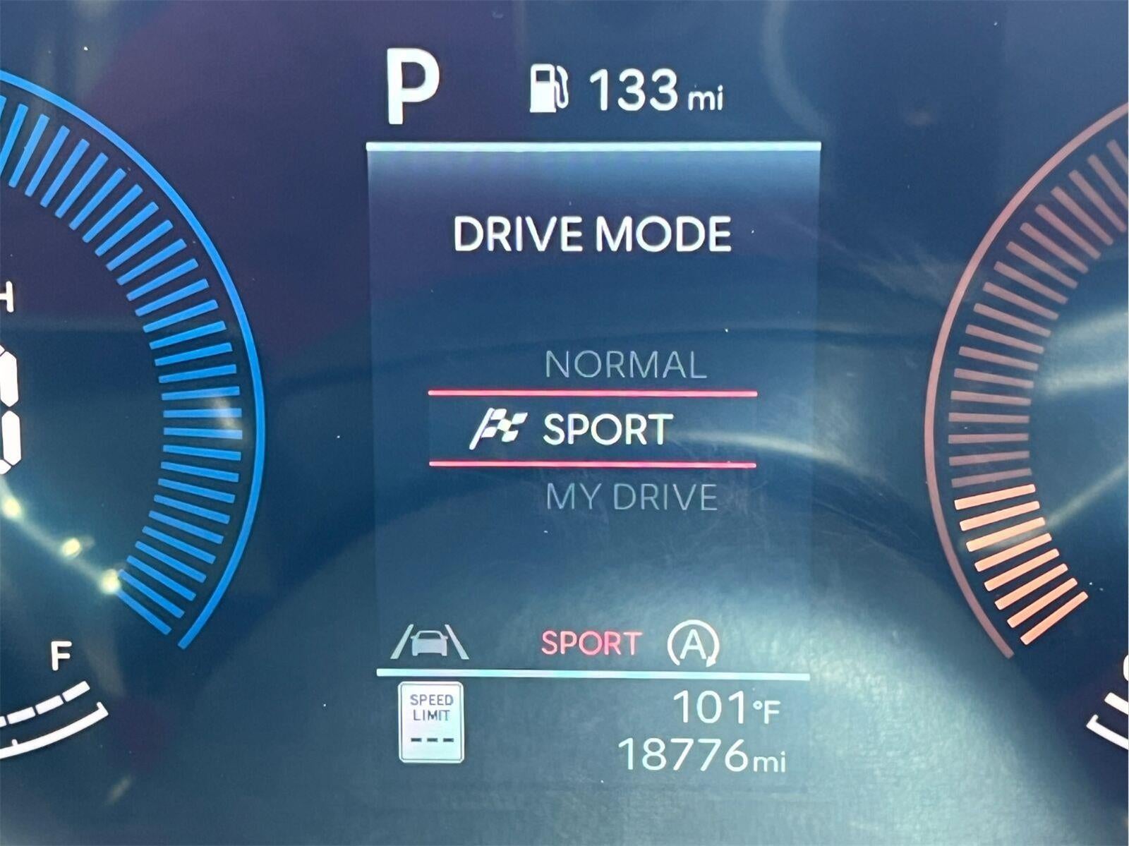 2024 Hyundai Santa Fe SE