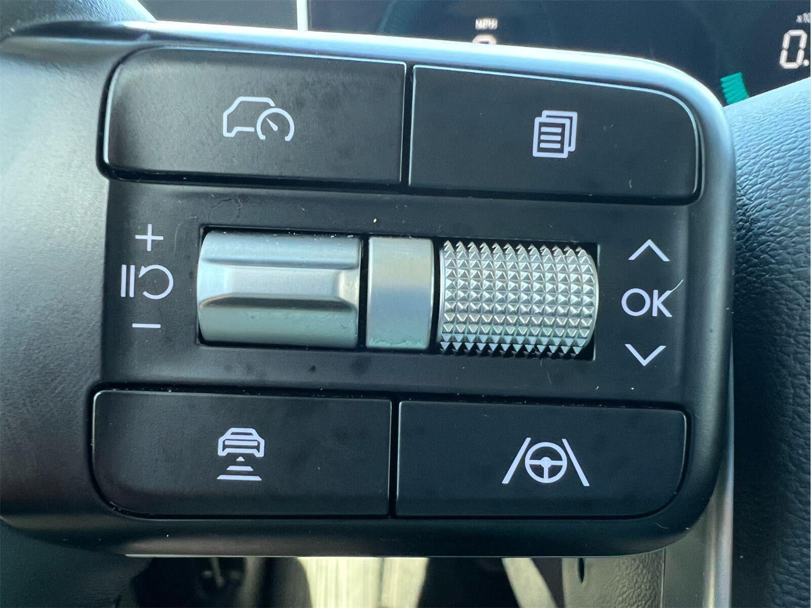 2025 Hyundai Santa Fe SE