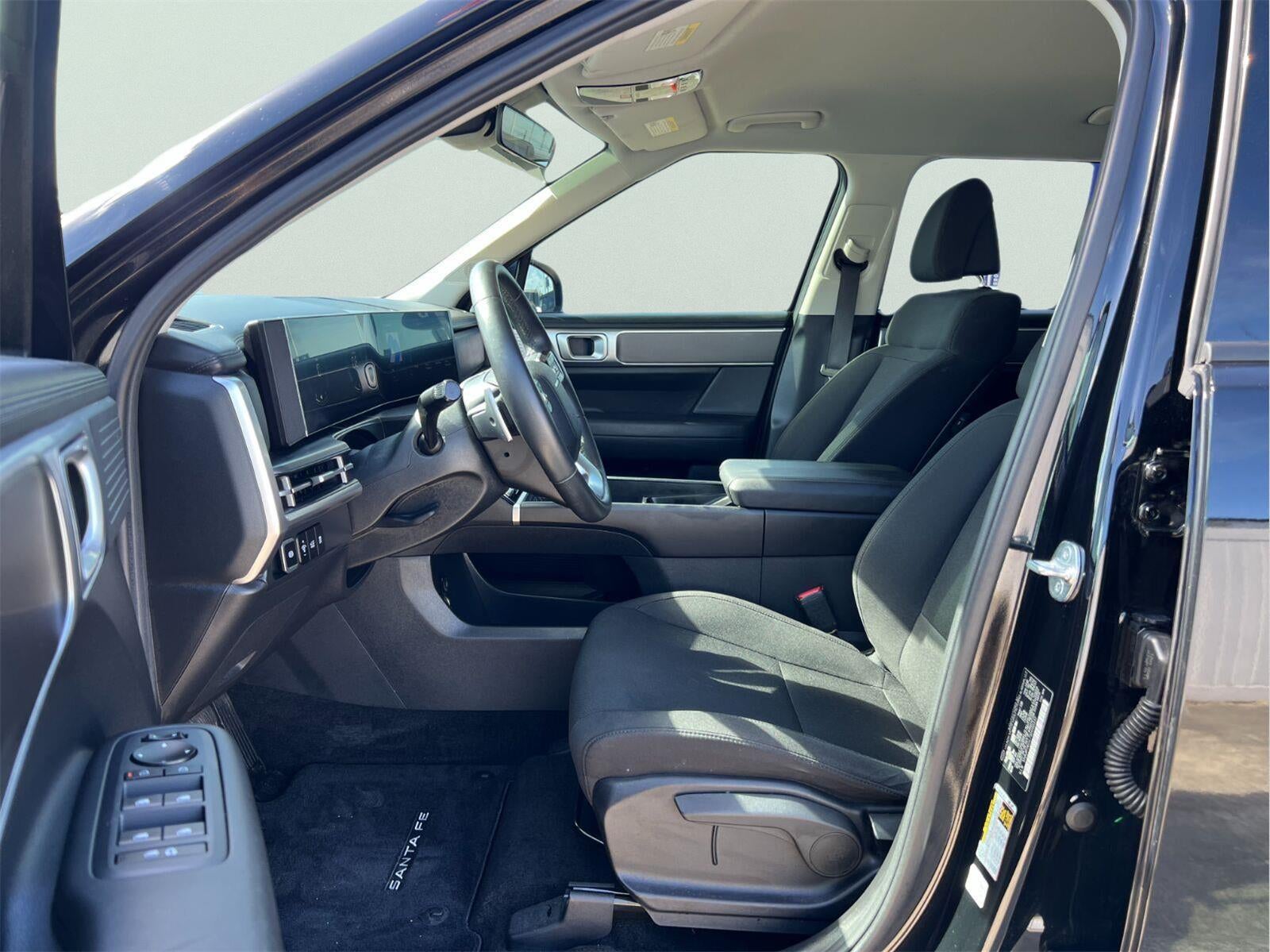 2025 Hyundai Santa Fe SE