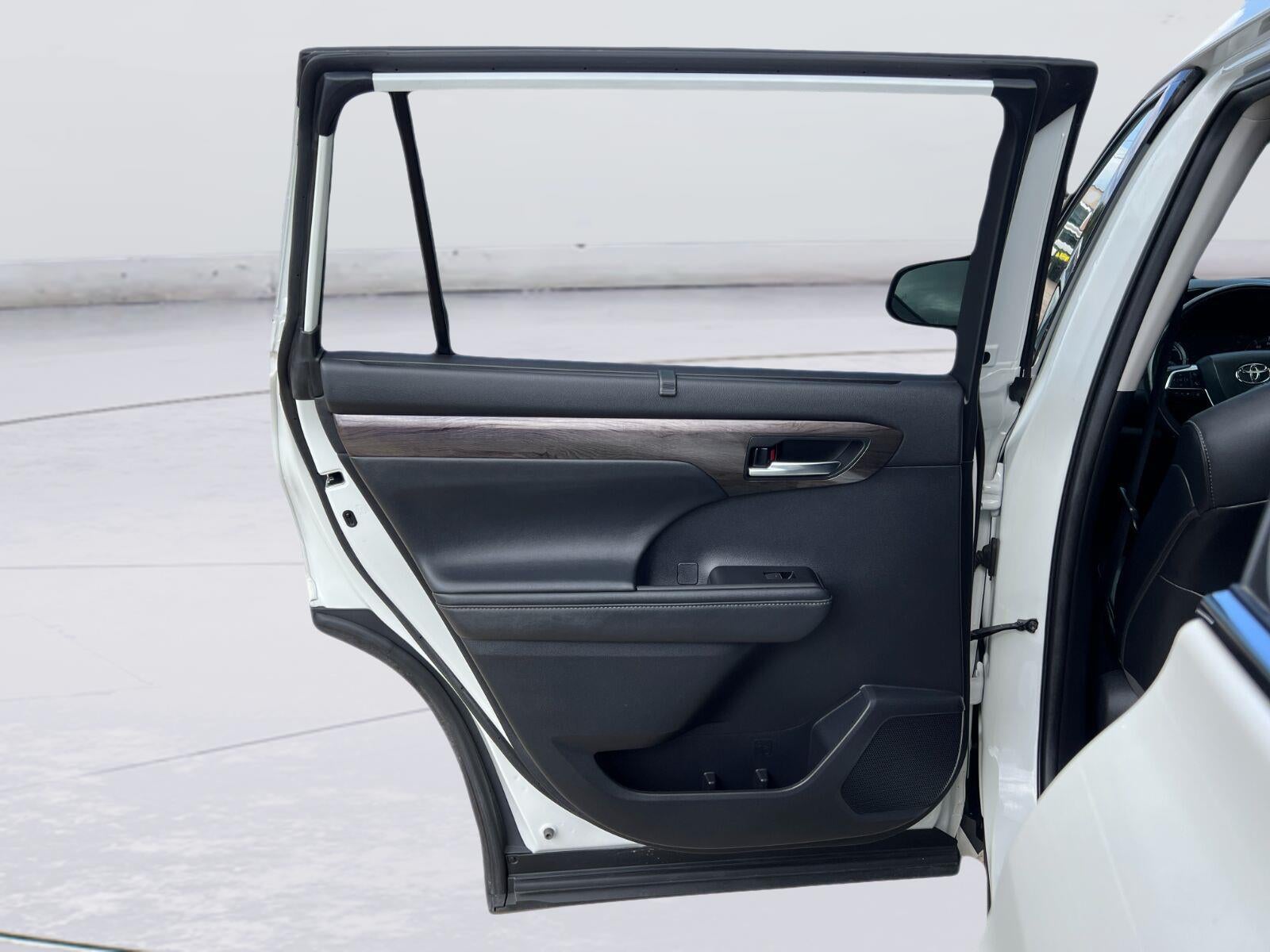 2021 Toyota Highlander Hybrid Limited