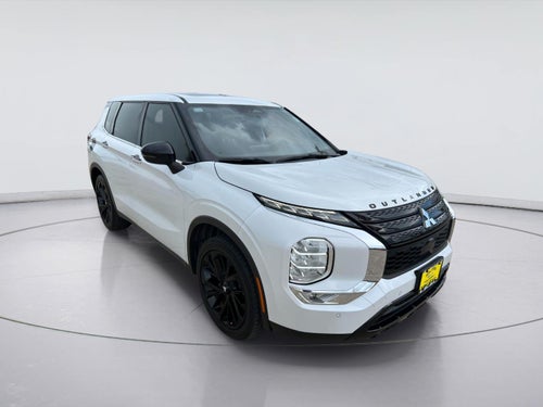 2022 Mitsubishi Outlander SE