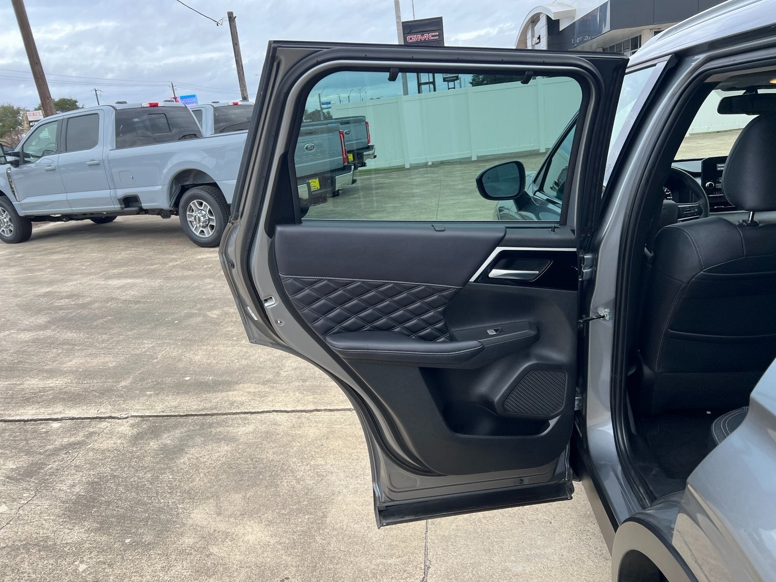 2023 Mitsubishi Outlander SEL