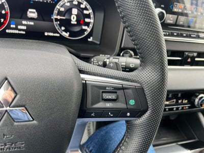 2023 Mitsubishi Outlander SEL