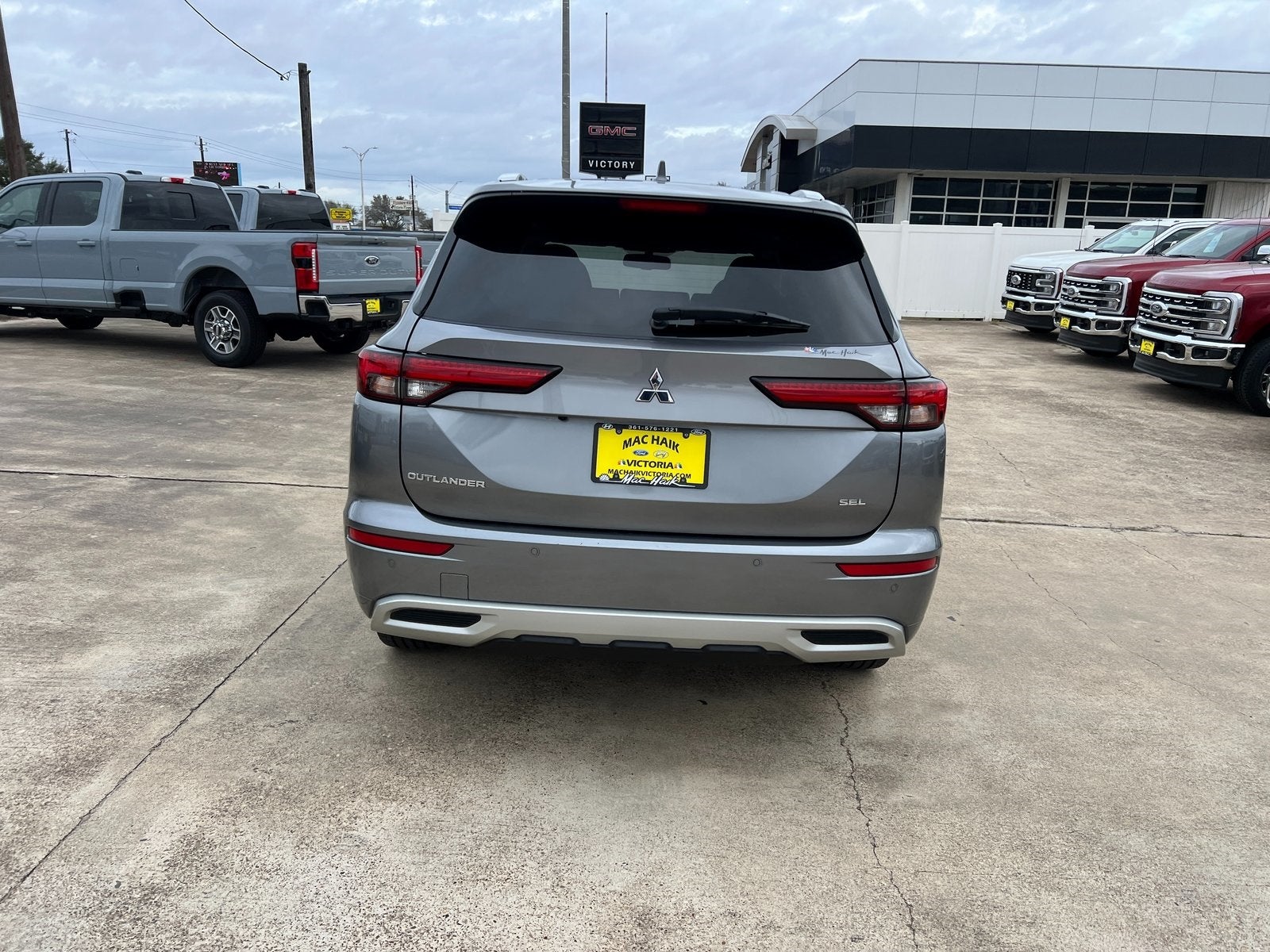 2023 Mitsubishi Outlander SEL