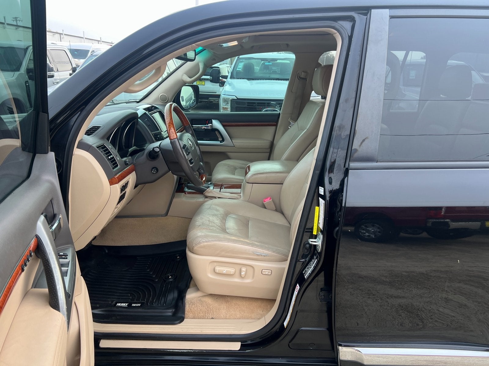 2014 Toyota Land Cruiser Base