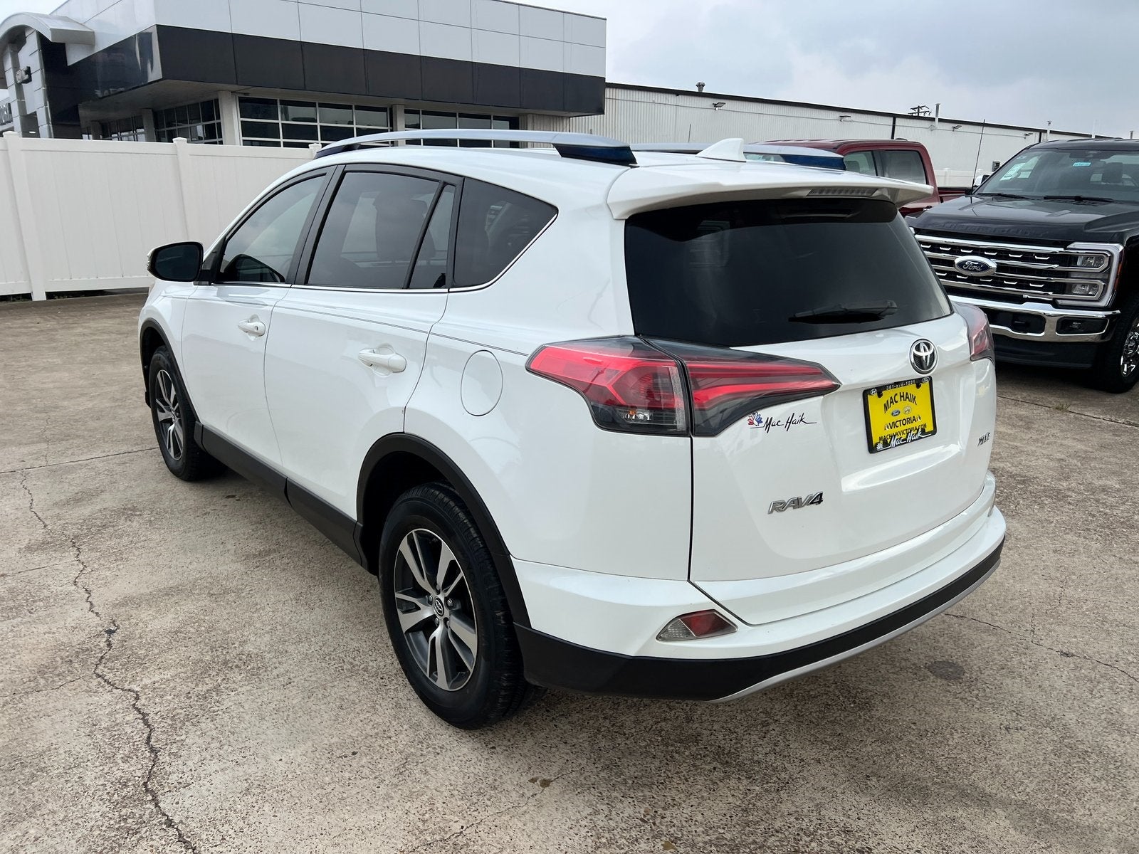 2018 Toyota RAV4 XLE