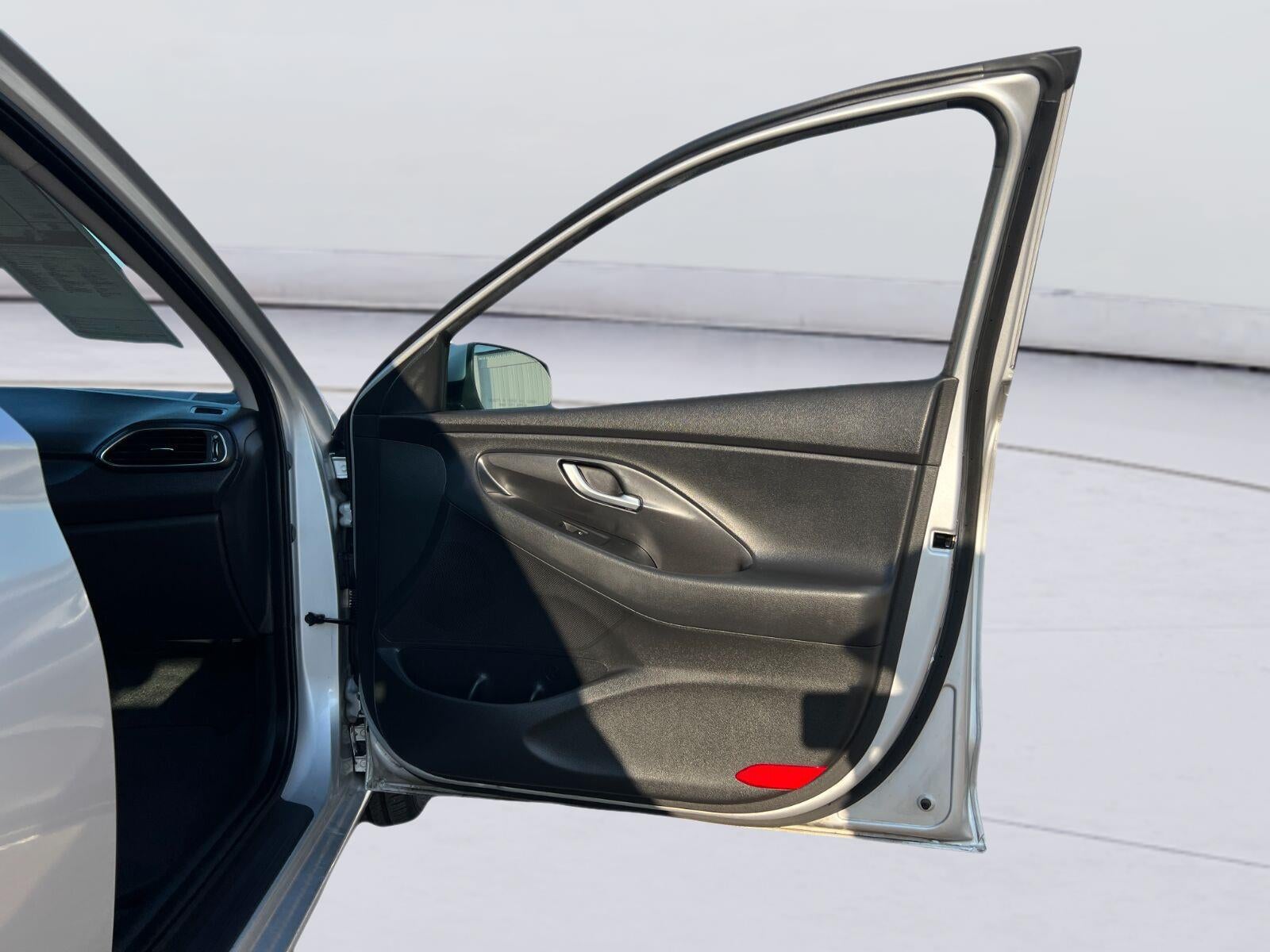 2018 Hyundai Elantra GT GT