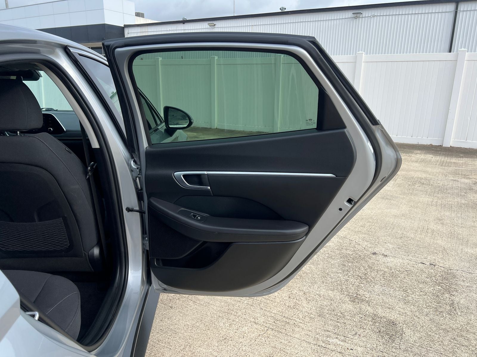 2023 Hyundai Sonata Hybrid Blue