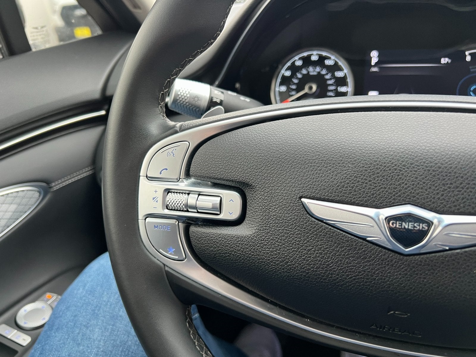 2025 Genesis GV70 2.5T