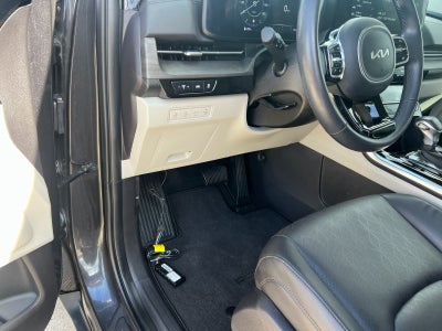 2024 Kia Carnival SX