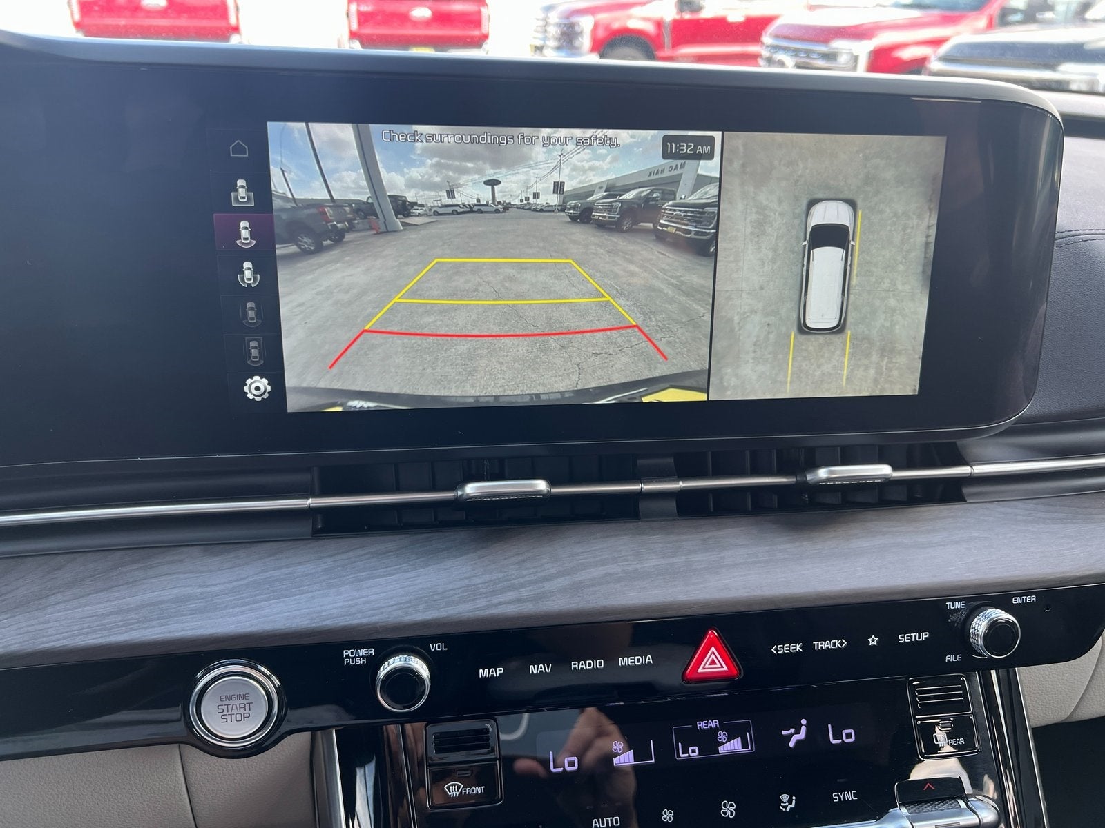 2024 Kia Carnival SX