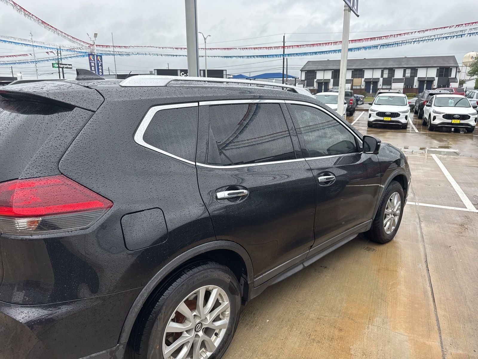 Used 2018 Nissan Rogue SV with VIN KNMAT2MV5JP525562 for sale in Victoria, TX